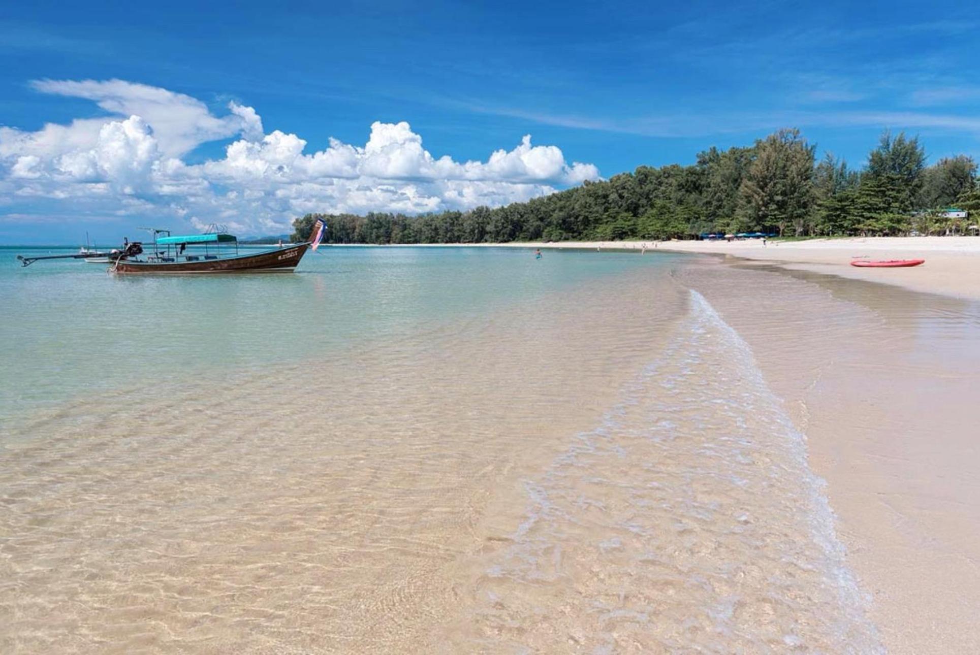 Ideo Phuket Hotel - Sha Extra Plus Nai Yang Exterior photo
